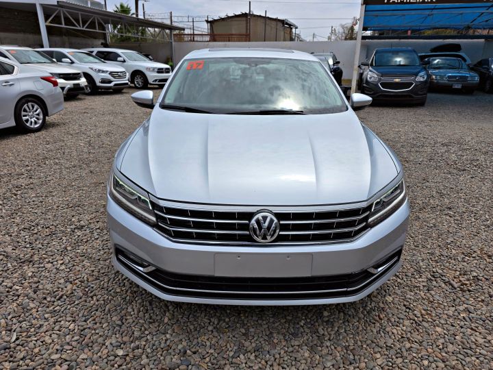 VOLKSWAGEN PASSAT SE 2017