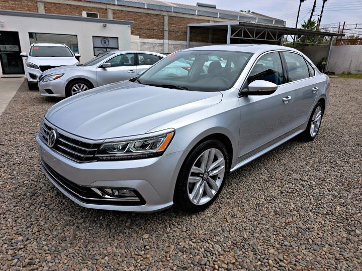 VOLKSWAGEN PASSAT SE 2017