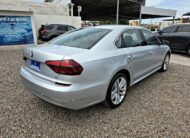 VOLKSWAGEN PASSAT SE 2017