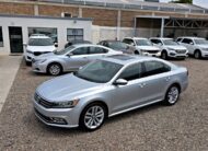 VOLKSWAGEN PASSAT SE 2017