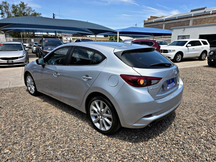 MAZDA 3 GRAND TOURING 2017