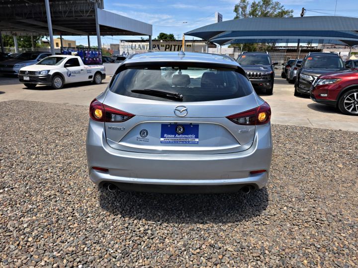 MAZDA 3 GRAND TOURING 2017