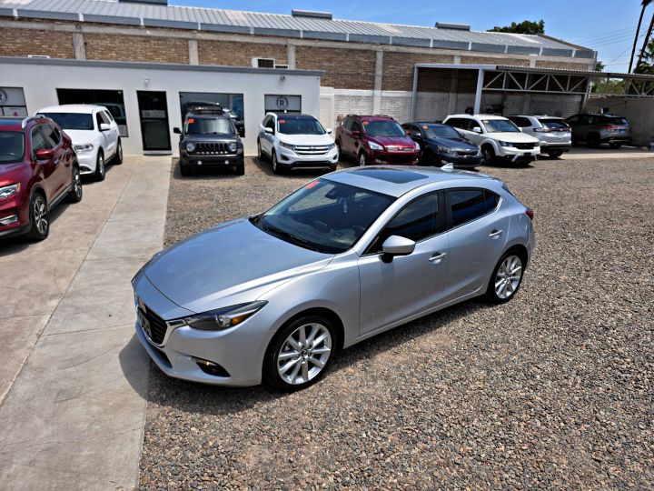 MAZDA 3 GRAND TOURING 2017