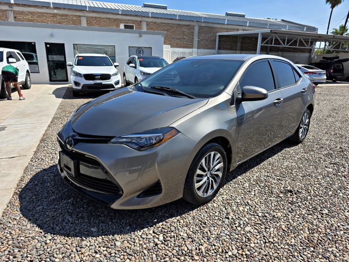 TOYOTA COROLLA LE 2018