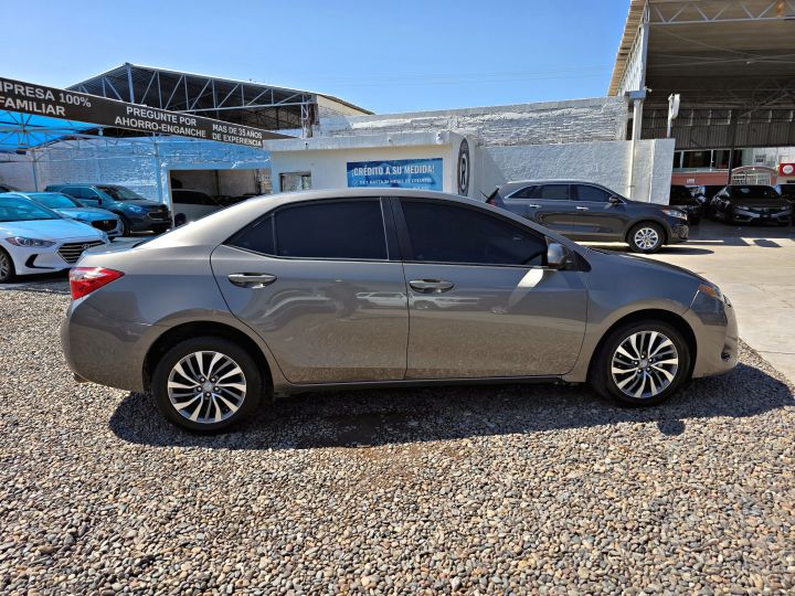 TOYOTA COROLLA LE 2018