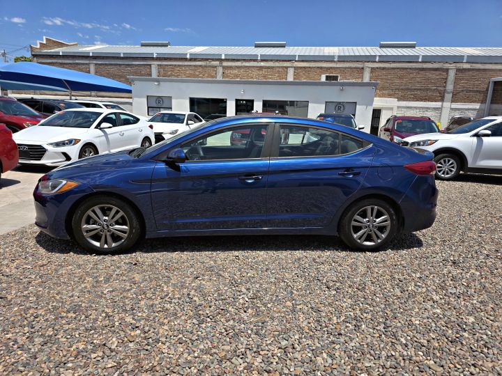 HYUNDAI ELANTRA SE 2017