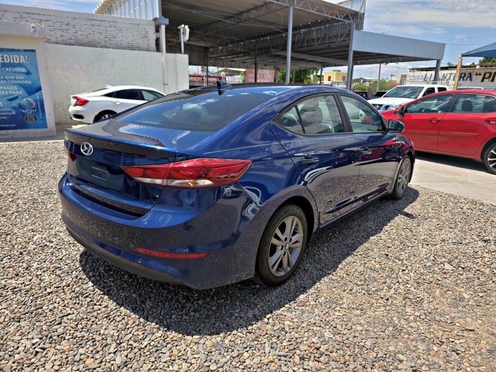 HYUNDAI ELANTRA SE 2017