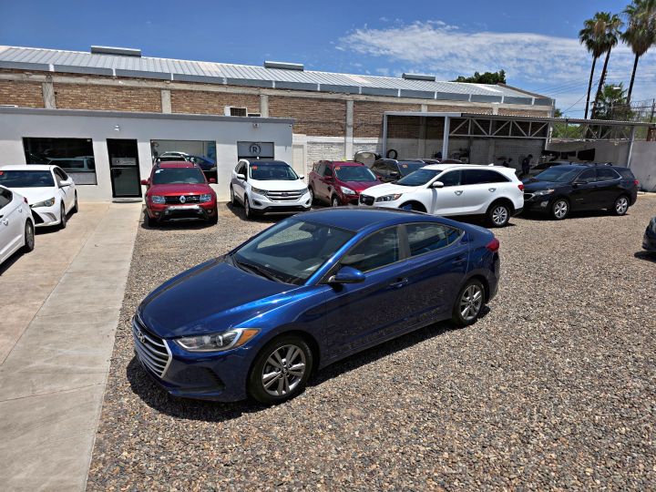 HYUNDAI ELANTRA SE 2017