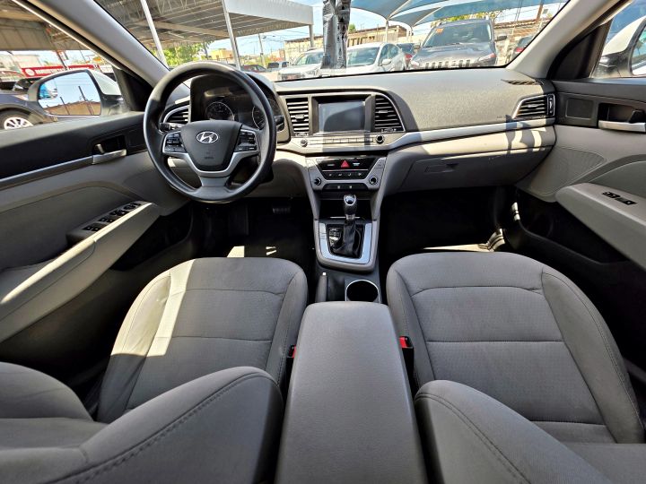 HYUNDAI ELANTRA SEL 2017