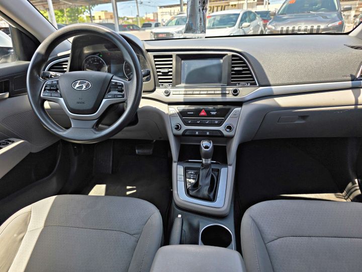HYUNDAI ELANTRA SEL 2017