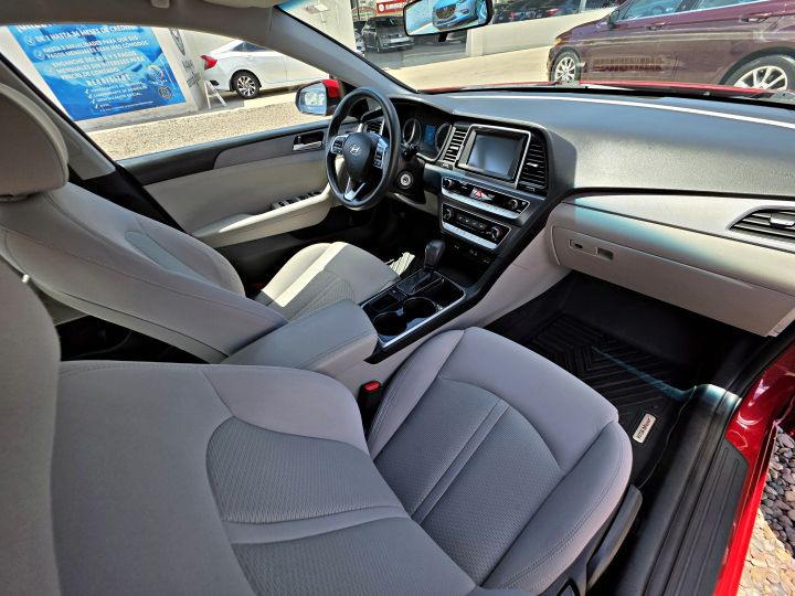 HYUNDAI SONATA SE 2018