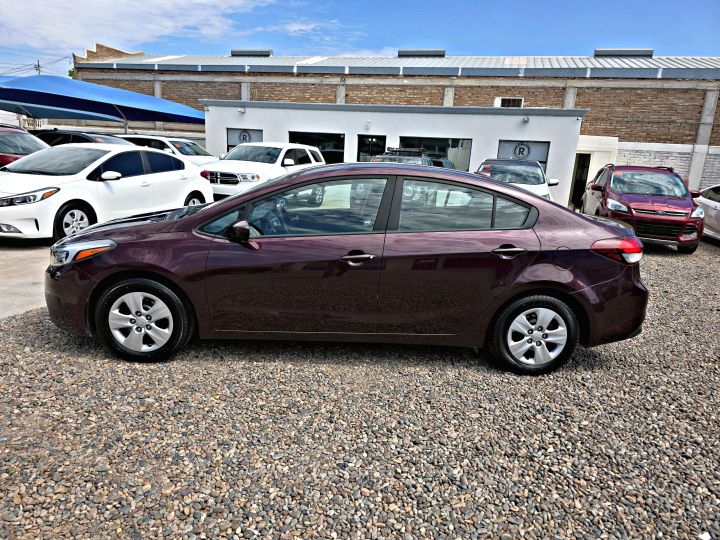 KIA FORTE LX 2017