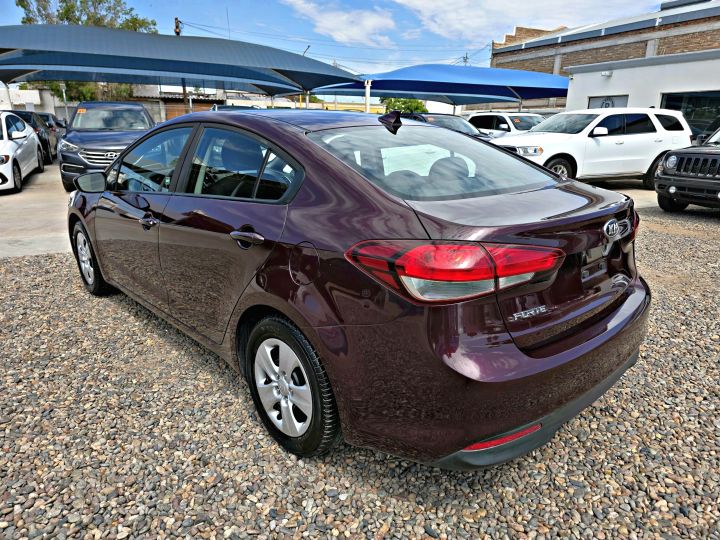 KIA FORTE LX 2017