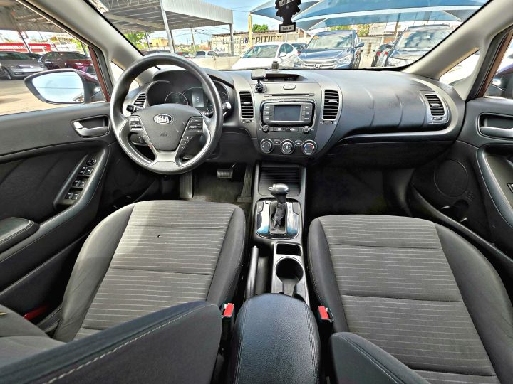 KIA FORTE LX 2017