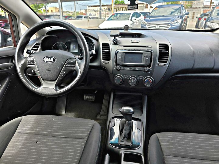 KIA FORTE LX 2017