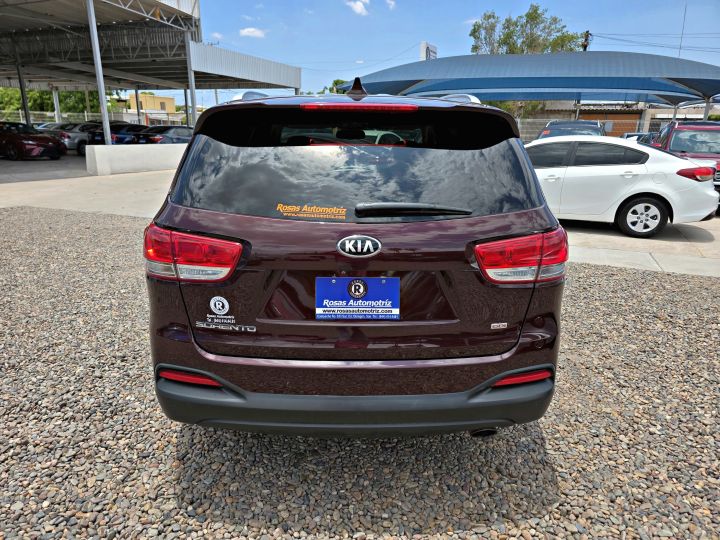 KIA SORENTO LX 2018