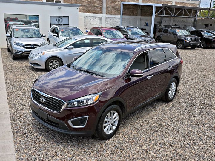 KIA SORENTO LX 2018