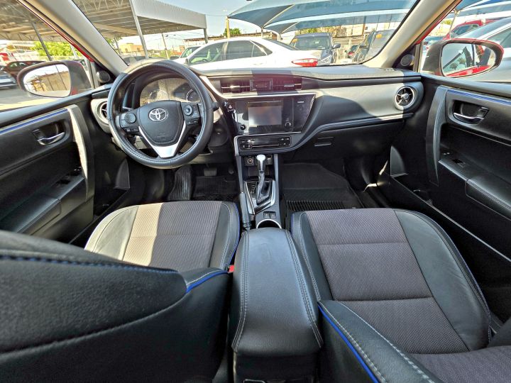 TOYOTA COROLLA SE 2017