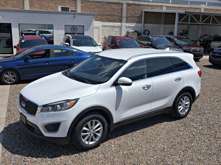 KIA SORENTO LX 2018