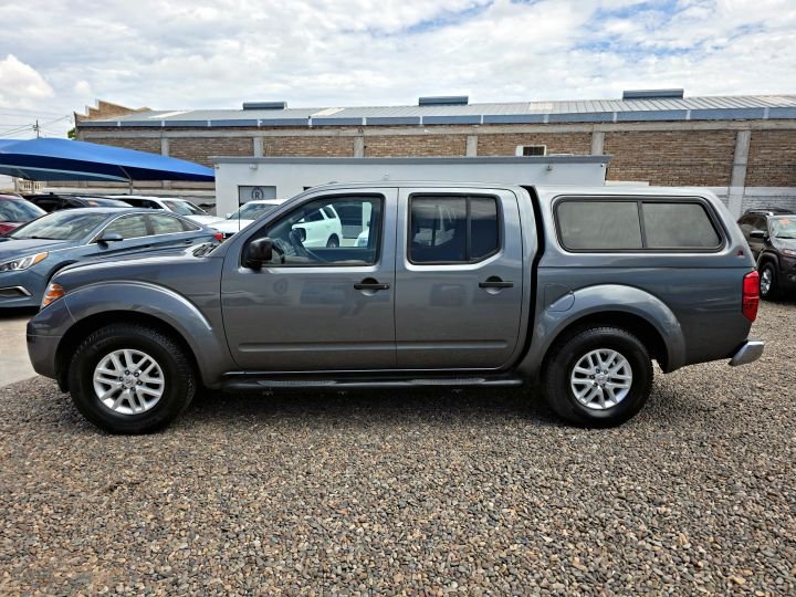 NISSAN FRONTIER SV 2018 GRIS
