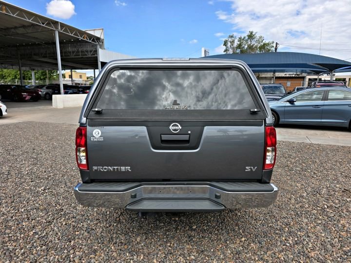 NISSAN FRONTIER SV 2018 GRIS