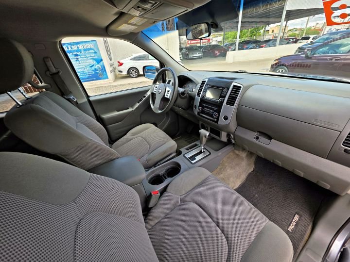 NISSAN FRONTIER SV 2018 GRIS