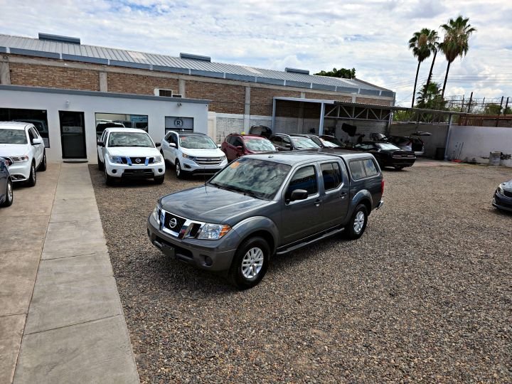 NISSAN FRONTIER SV 2018 GRIS