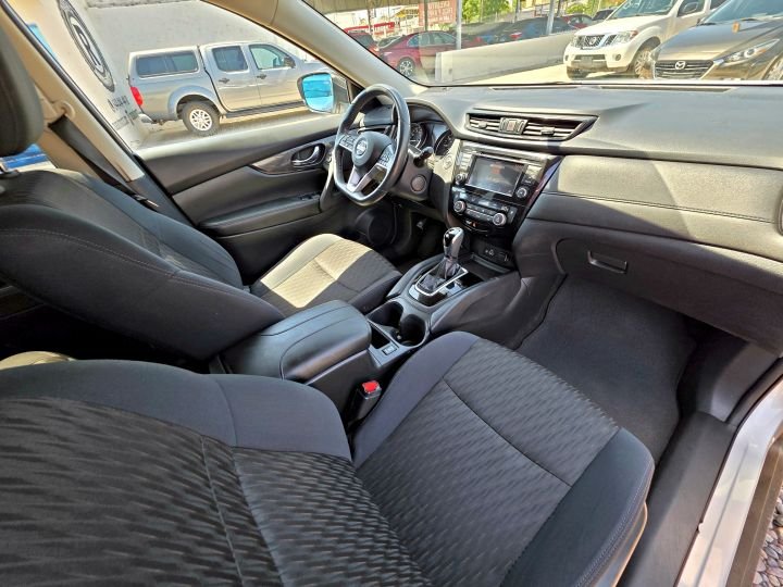 NISSAN ROGUE SV 2018 PLATA