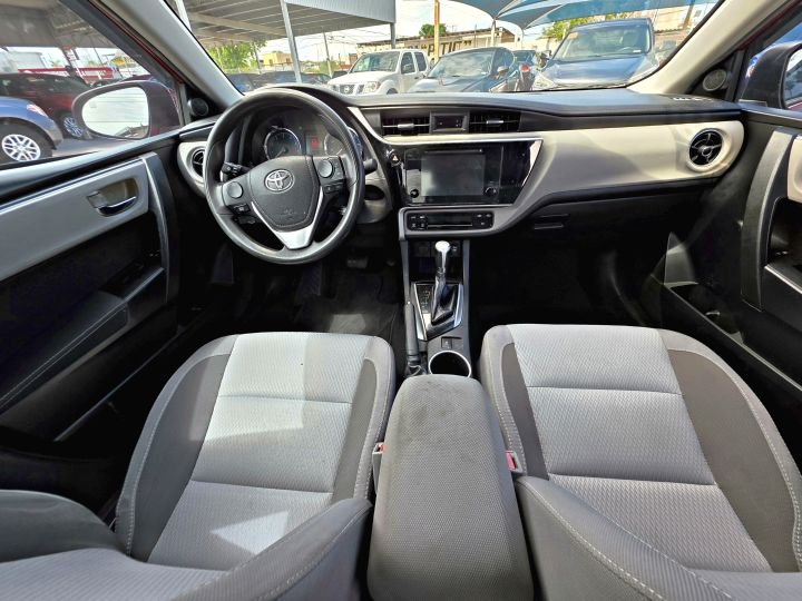 TOYOTA COROLLA LE 2018
