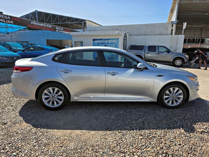 KIA OPTIMA LX 2018