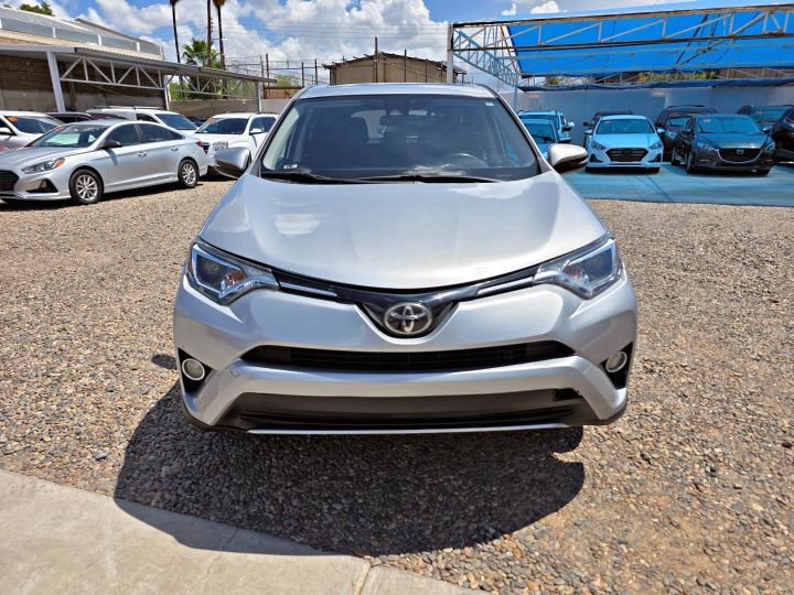 TOYOTA RAV4 XLE 2018