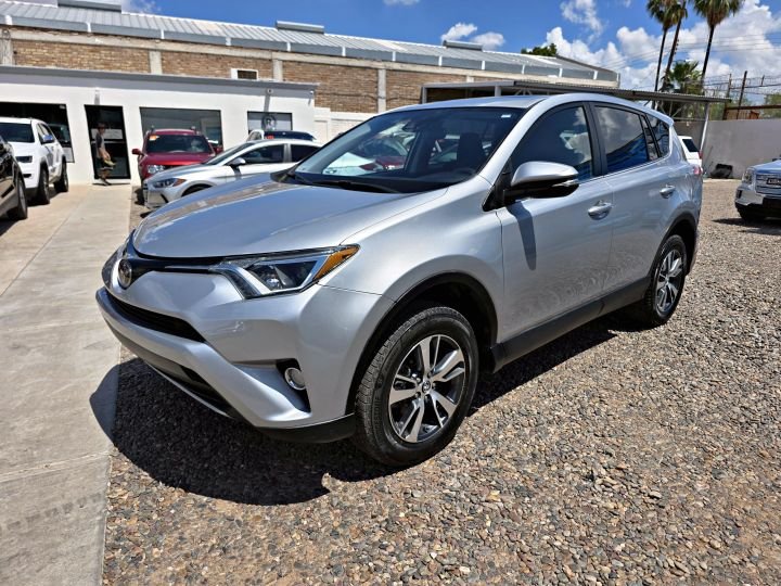 TOYOTA RAV4 XLE 2018
