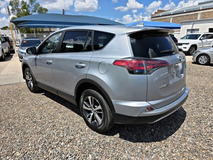 TOYOTA RAV4 XLE 2018