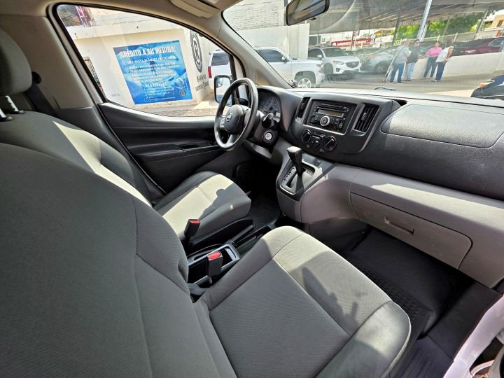NISSAN NV200 SV 2017
