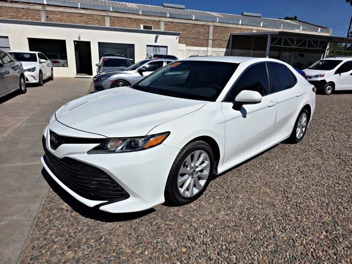 TOYOTA CAMRY LE 2018