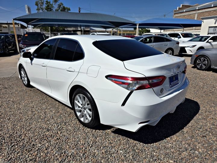 TOYOTA CAMRY LE 2018
